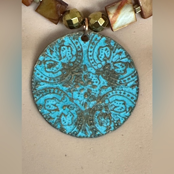 16 inch Mother of Pearl Choker necklace NWOT - Picture 6 of 13